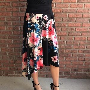 APT.9 Skirt Floral
